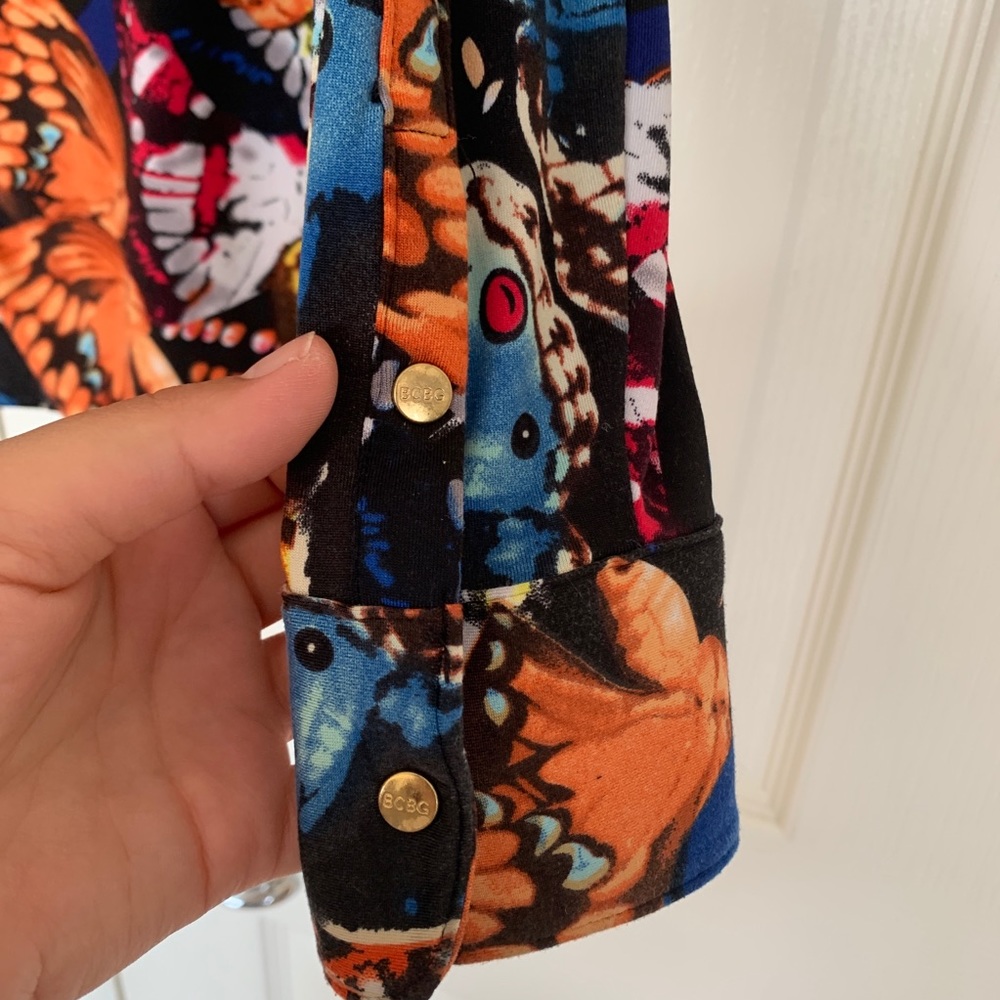 BCBG Max Azria Butterfly Button Up - Picture 11 of 15
